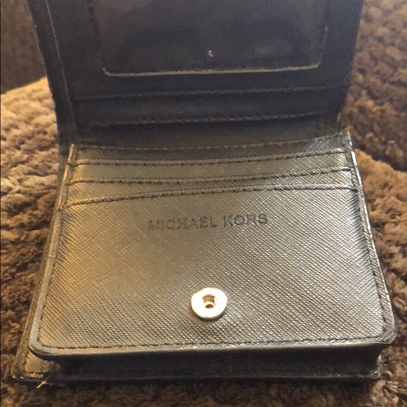 Authentic Michael kors Purse and Wallet - Picture 8 of 8